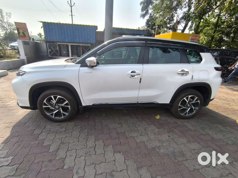 Toyota Urban Cruiser Hyryder 1.5 V Hybrid, 2024, Petrol