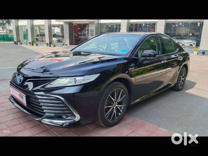 Toyota Camry Hybrid, 2022, Petrol