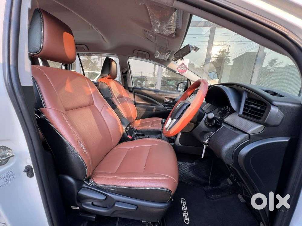 Toyota Innova Crysta 2.4 G Mt 8s, 2022, Diesel