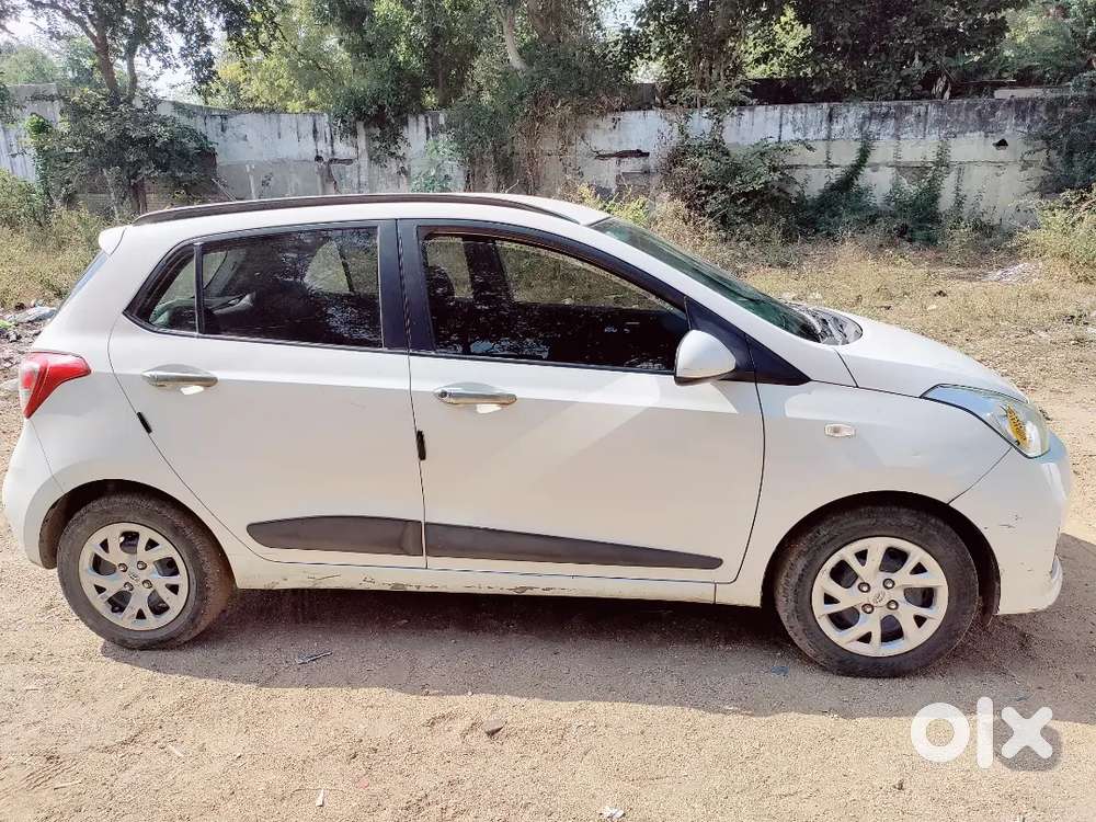 Hyundai Grand I10 2017 Cng & Hybrids Well Maintained