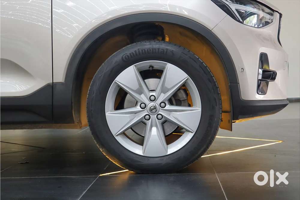 Volvo Xc40 B4 Ultimate, 2023, Petrol