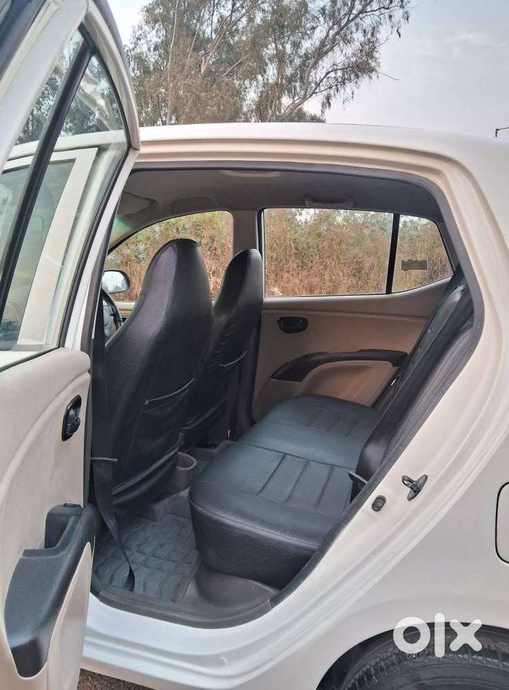 Hyundai I10 Magna O, 2015, Petrol