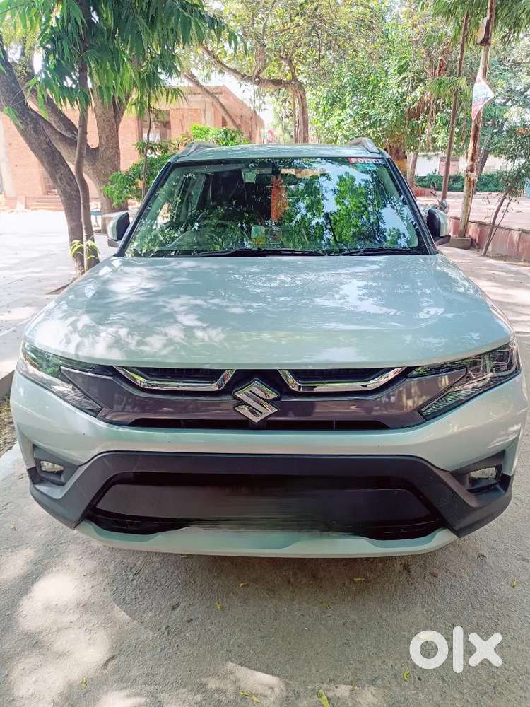 Maruti Suzuki Brezza November 2023 Petrol 14106 Km Driven