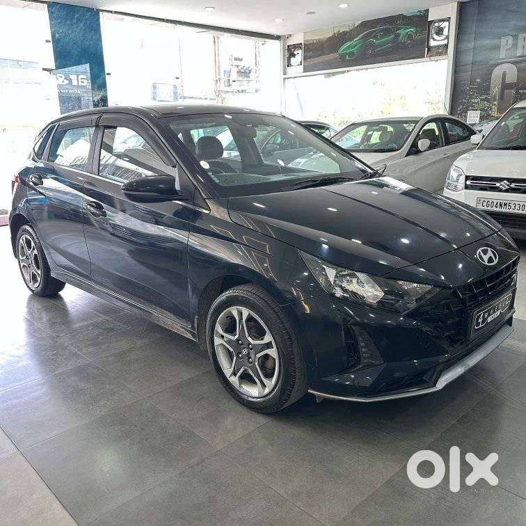 Hyundai I20 Sportz 1.2 Mt Dual Tone, 2024, Petrol