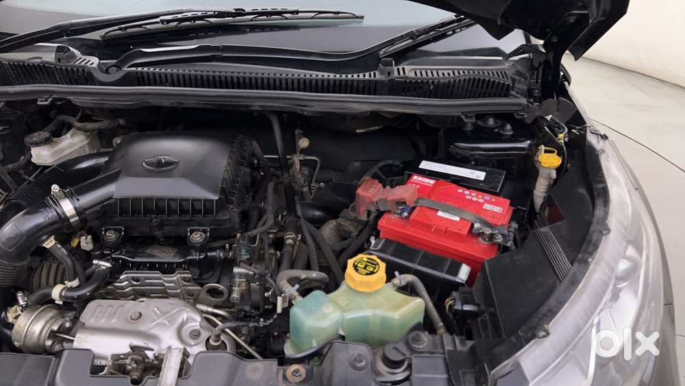 Tata Nexon 1.2 Revotron Xz Plus Luxs Red Dark Edition Amt, 2023, Pet..