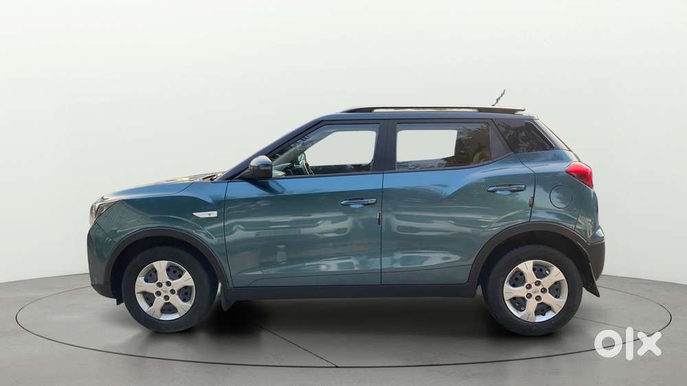 Mahindra Xuv300 1.2 W6 Amt Petrol, 2022, Petrol