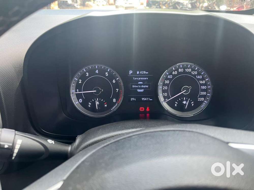 Hyundai Venue 2021 Petrol Automatic , Well Condition