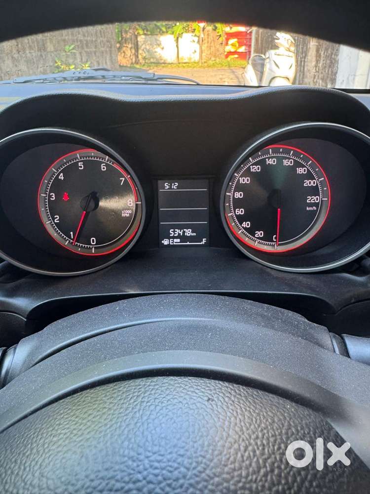 Maruti Suzuki Swift Vvt Vxi, 2021, Petrol