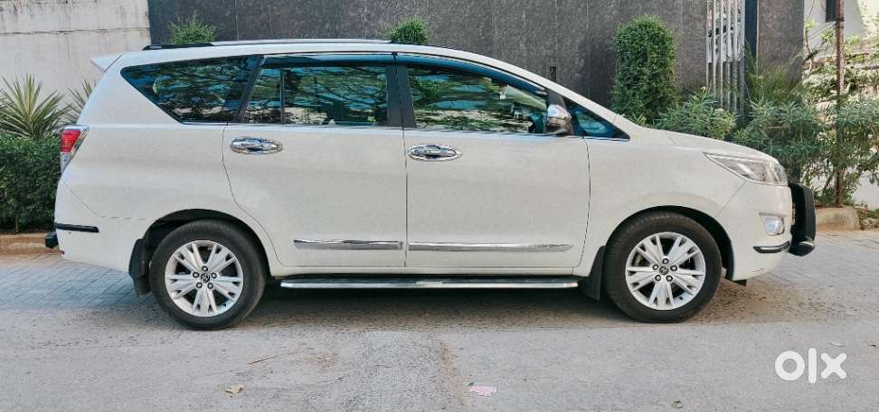 Toyota Innova Crysta