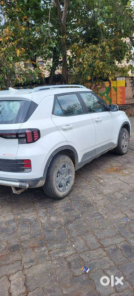 Hyundai Venue S (o) 1.2 Petrol Knight Edition, 2025, Petrol