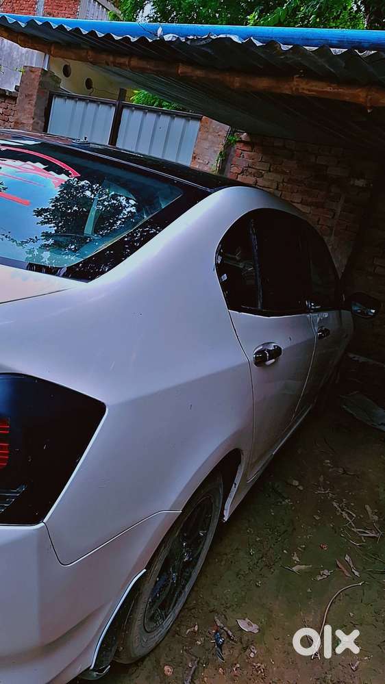 One Key Comfortable Car