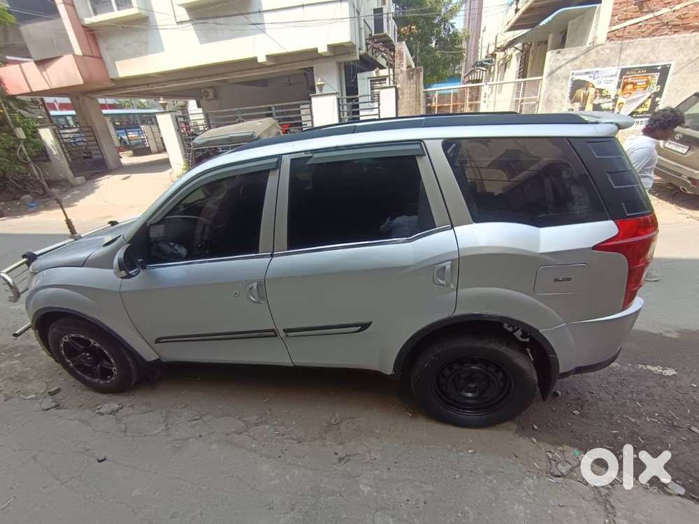 Mahindra Xuv 500 2014 2.2 W6 Fwd 2wd Diesel Manual Third Owner