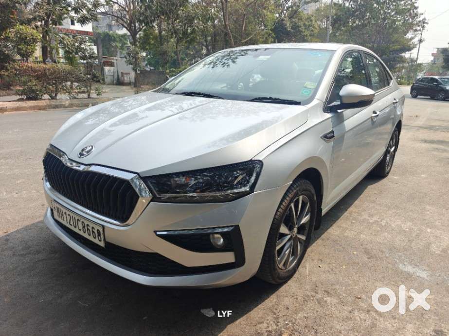 Skoda Slavia Style 1.0l Tsi Mt, 2022, Petrol