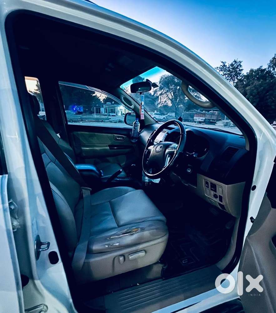 Toyota Fortuner 2011-2016 4x2 At, 2015, Diesel