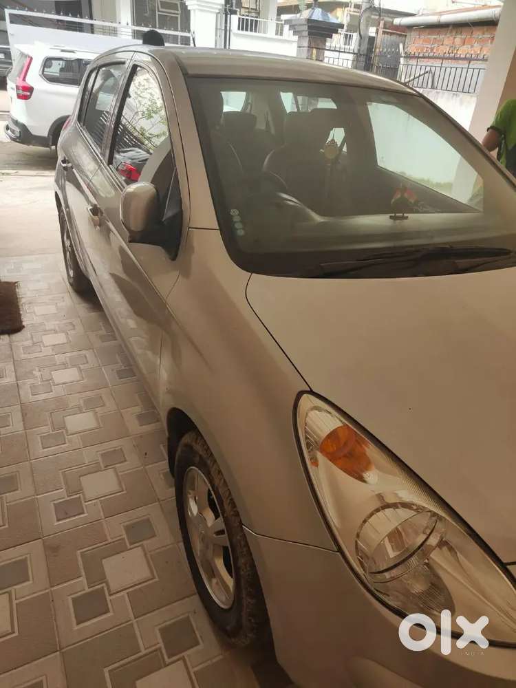 Hyundai I20 2011 Petrol Well Maintained