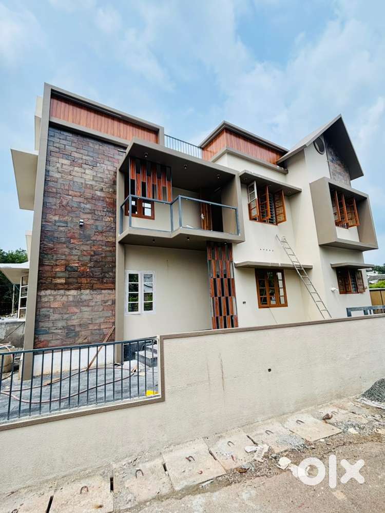 3BHK LUXURY VILLA AT PUKKATTUPADI