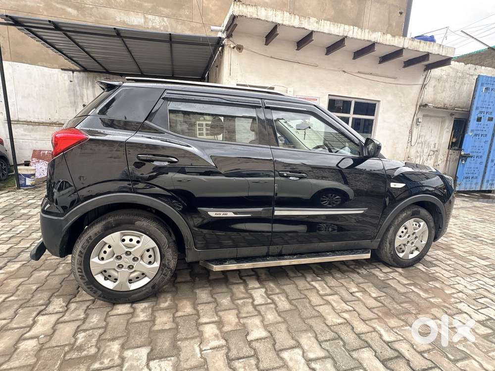 Mahindra Xuv300 W4, 2022, Petrol