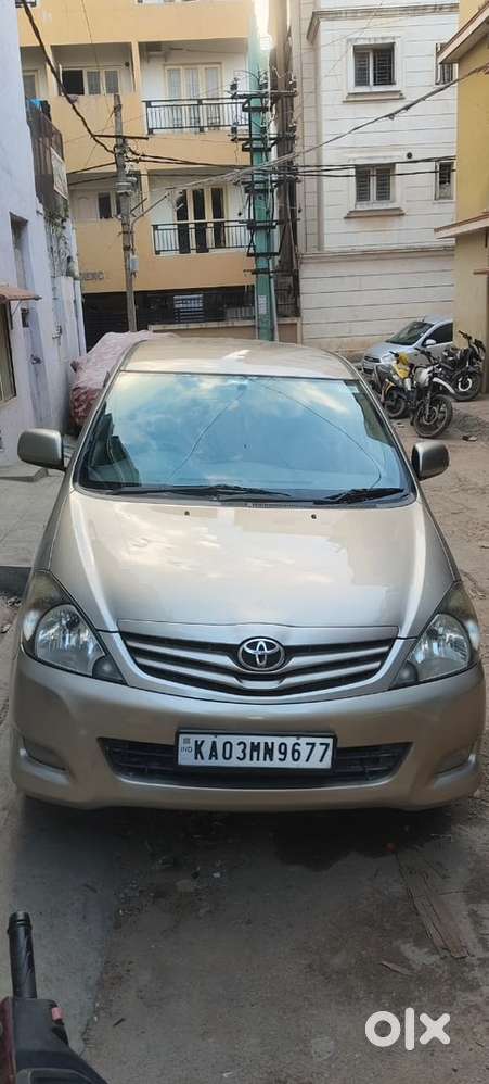 Toyota Innova Diesel 2011