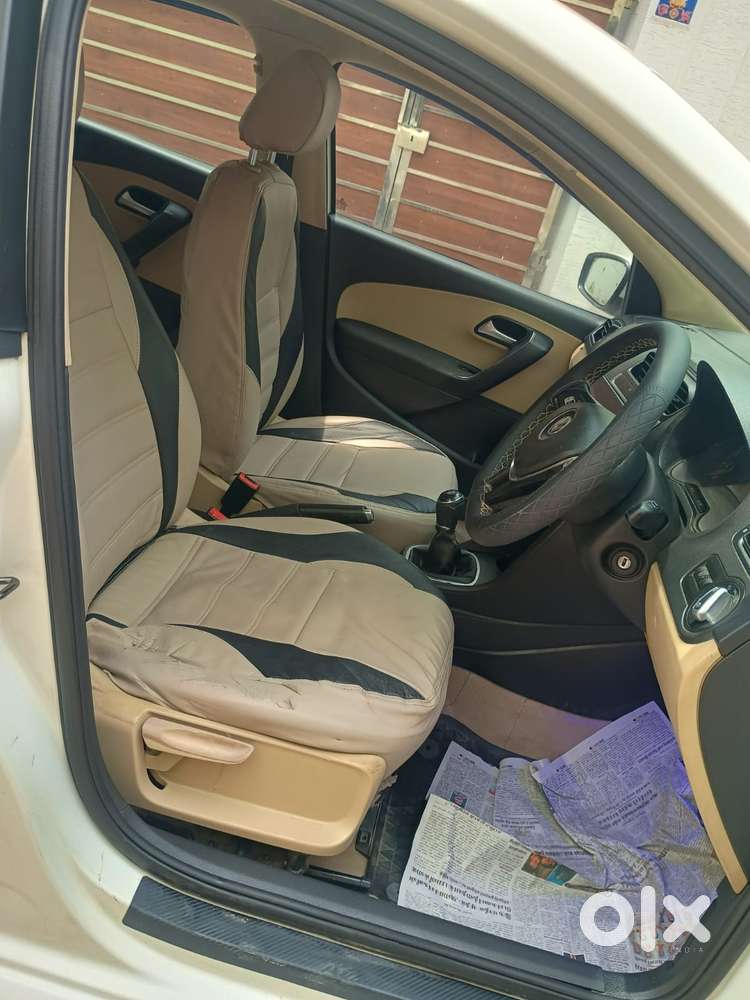 Volkswagen Polo Highline 1.6l Petrol, 2015, Petrol