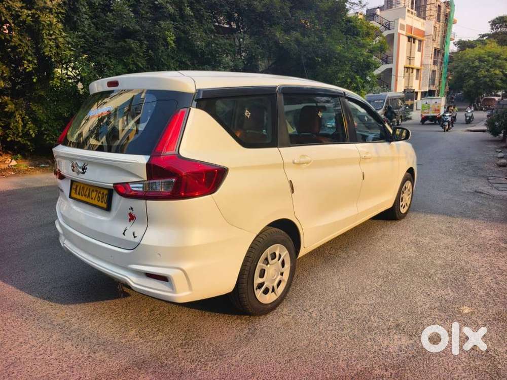 Maruti Suzuki Ertiga 2022-2023 Vxi Cng, 2022, Petrol