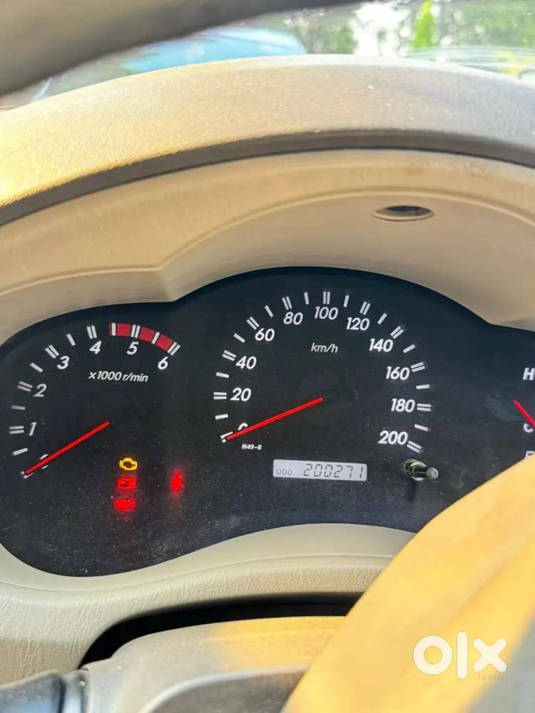 Toyota Innova 2010 Diesel Well Maintained