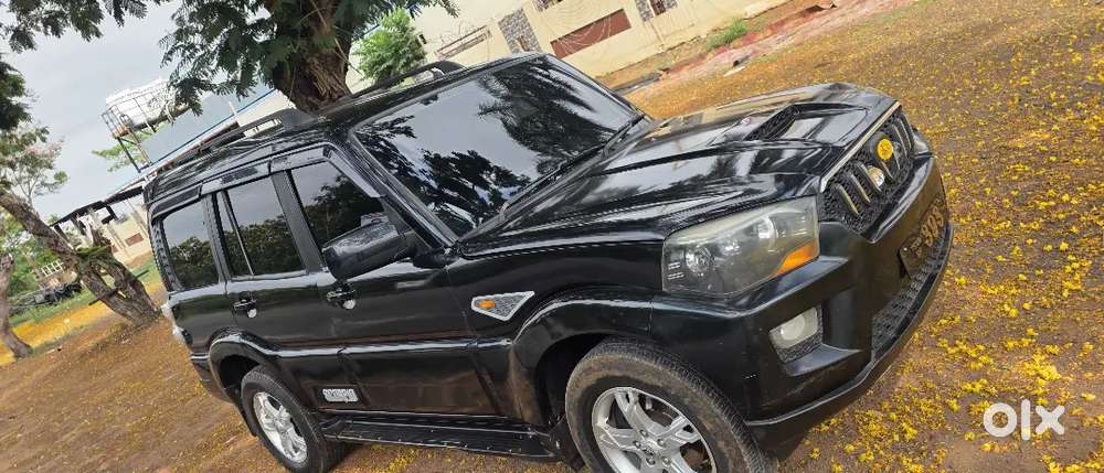 Mahindra Scorpio Classic 2015 Diesel 138722 Km Driven