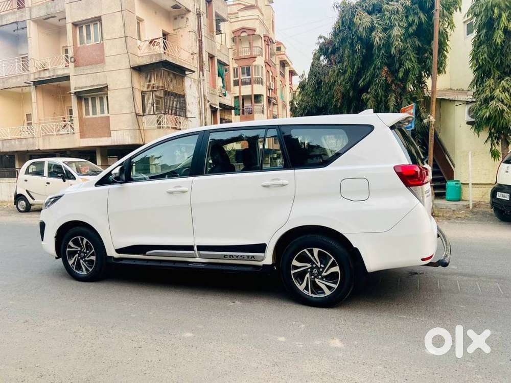 Toyota Innova Crysta 2.4 G Plus Mt 8 Str, 2022, Diesel