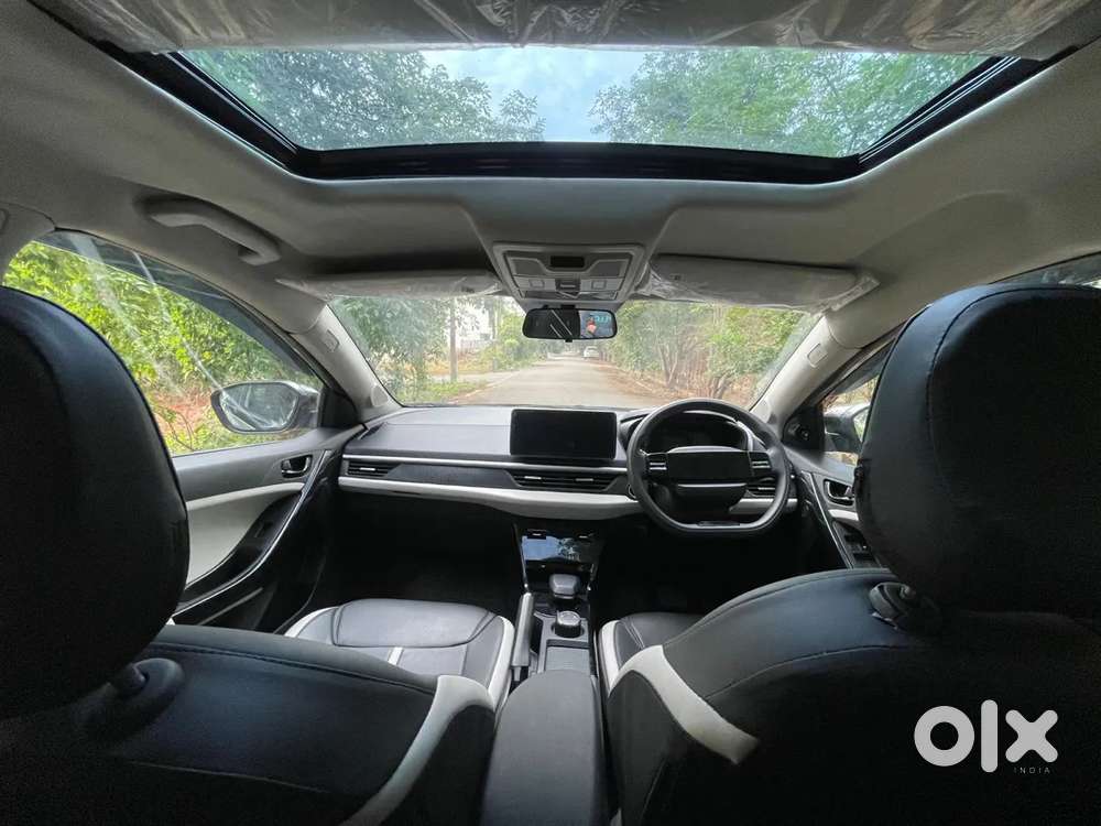 Tata Nexon, 2025, Petrol
