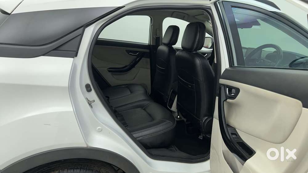 Tata Nexon 1.5 Revotorq Xza Plus S Amt, 2023, Petrol