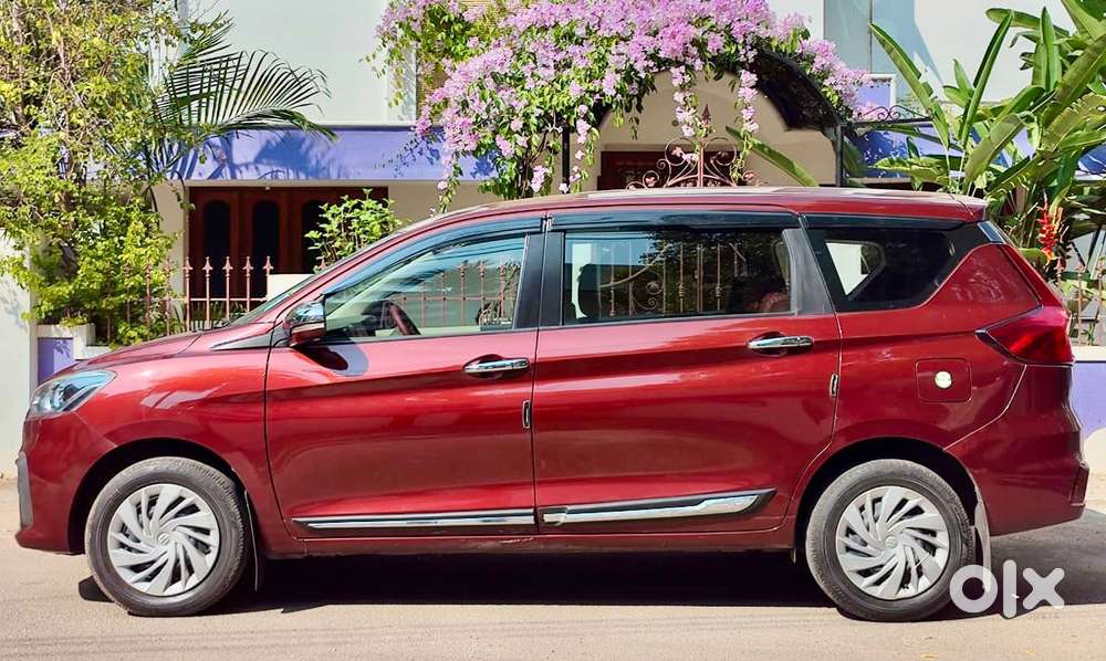 Maruti Suzuki Ertiga Vxi At Petrol, 2019, Petrol