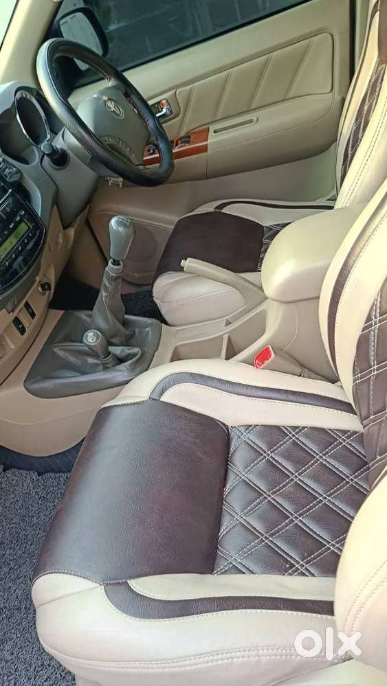 Toyota Fortuner 3.0 4x4 Manual, 2011, Diesel