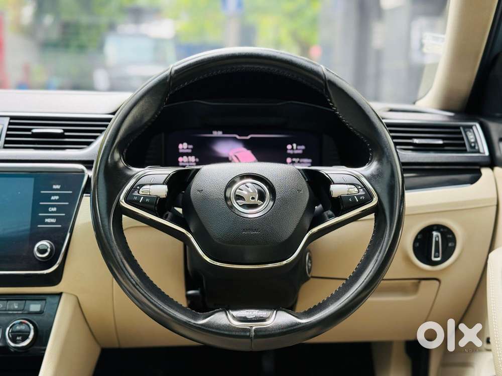 Skoda Superb 2.0 Tsi At L&k, 2021, Petrol