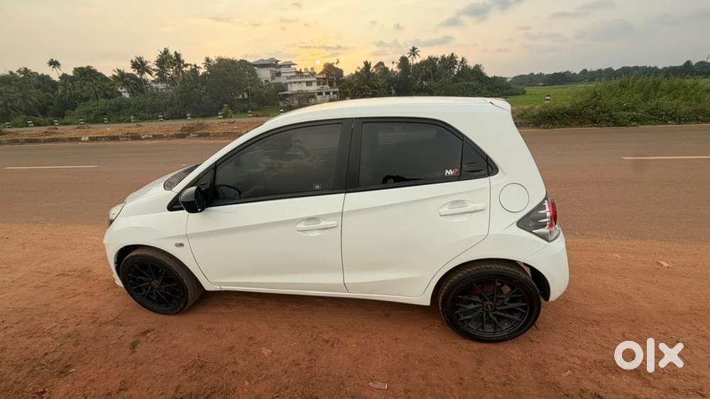 Honda Brio Petrol 2012