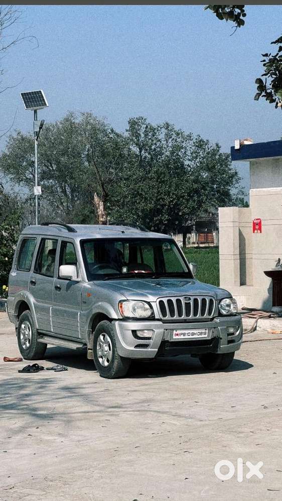 Mahindra Scorpio Classic 2004 Diesel 100000 Km Driven