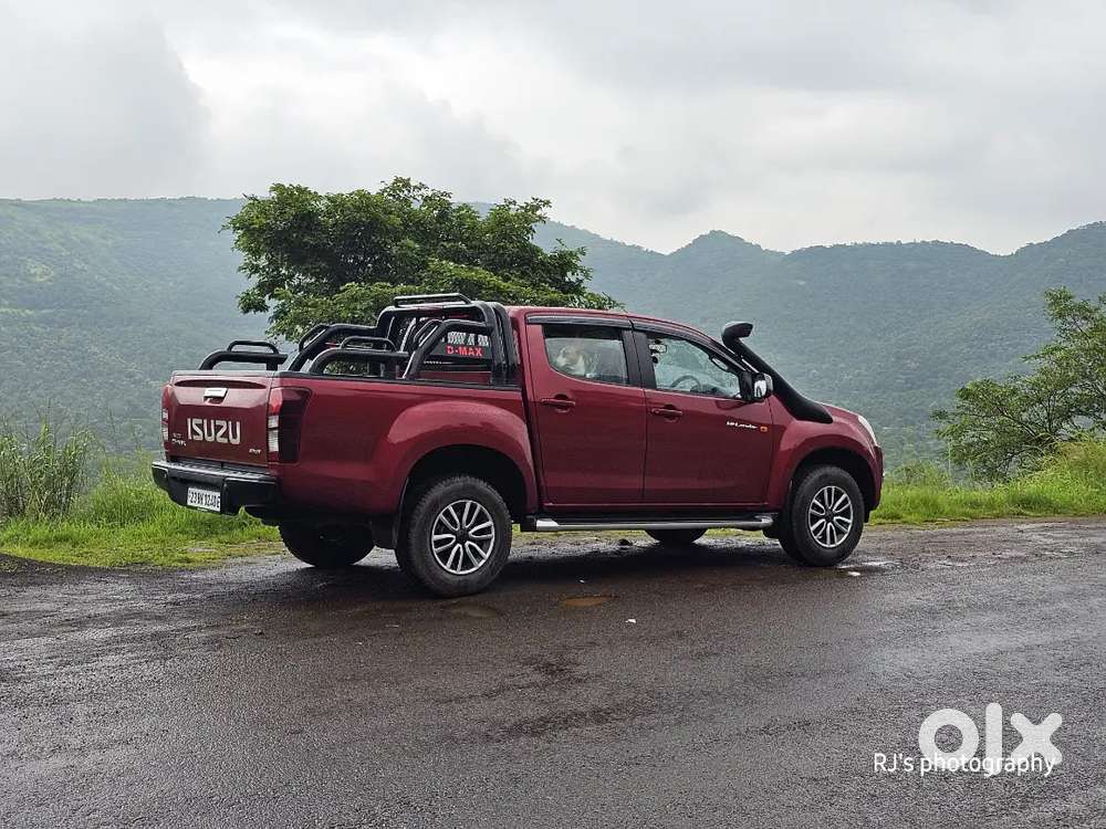 Isuzu Hi-lander 4x2 Mt 2023 Diesel 9050 Km Driven In Mint Condition