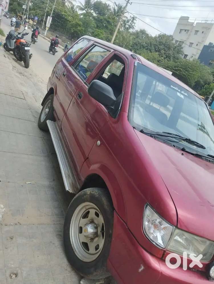 Chevrolet Tavera 2004 Diesel Well Maintained