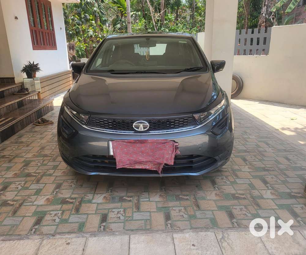 Mahindra Alturas G4 4x4 At, 2020, Petrol