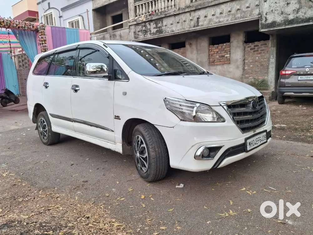Toyota Innova 2010