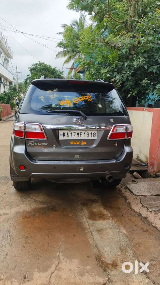Toyota Fortuner 2011 Diesel 268000 Km Driven