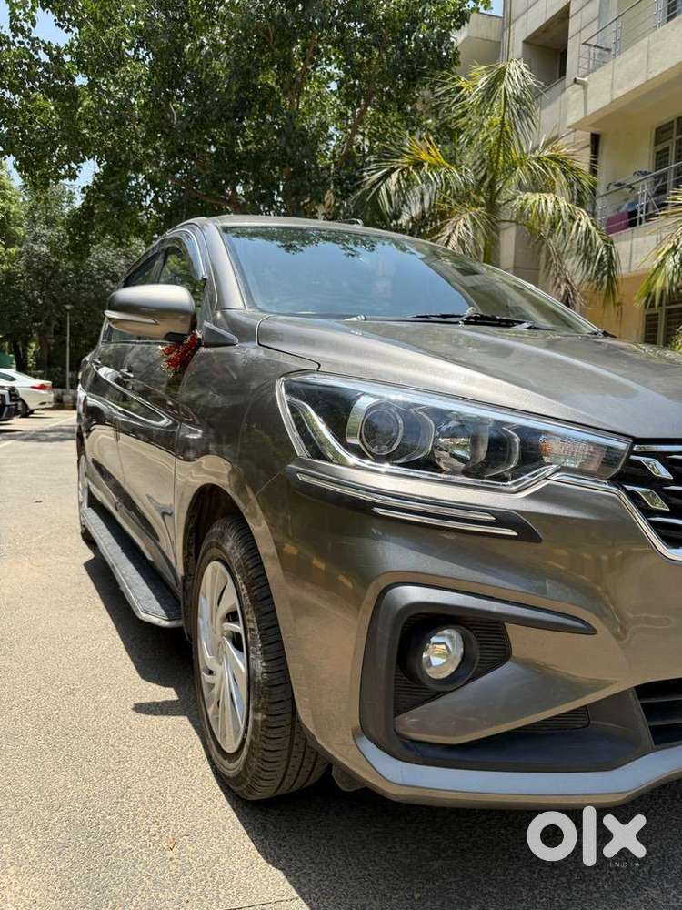 Almost New Maruti Suzuki Ertiga Vxi(o)cng 1.5l  (2024)