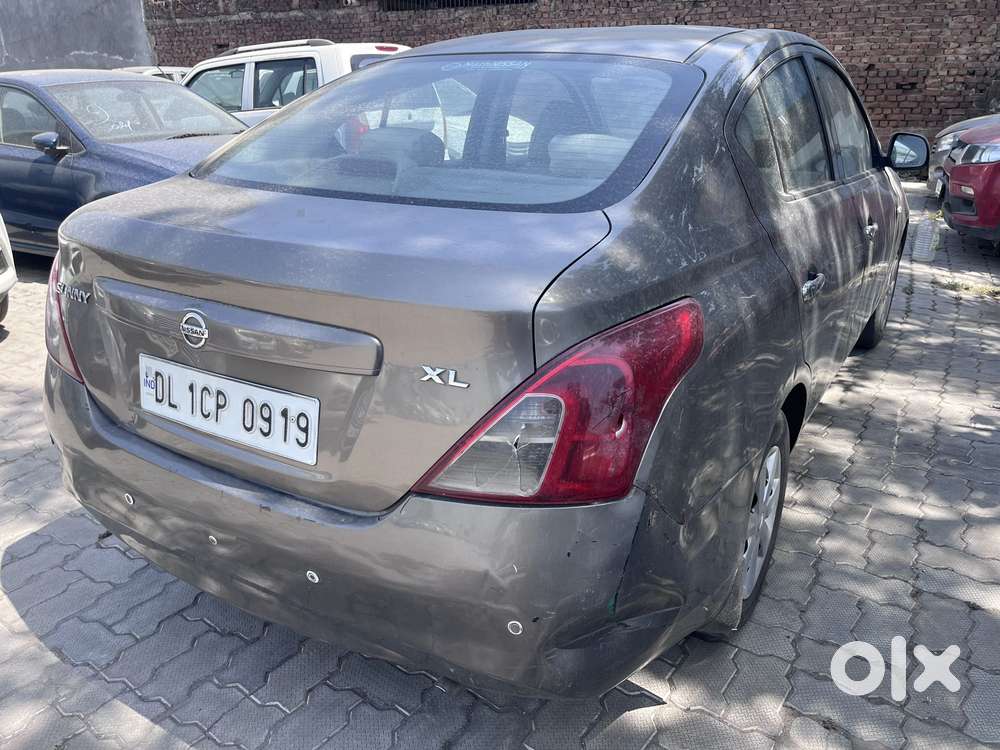 Nissan Sunny Petrol Special Edition, 2012, Petrol