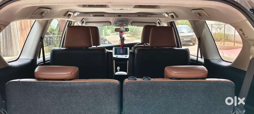 Toyota Innova Crysta 2.8z Automatic, 2016, Diesel