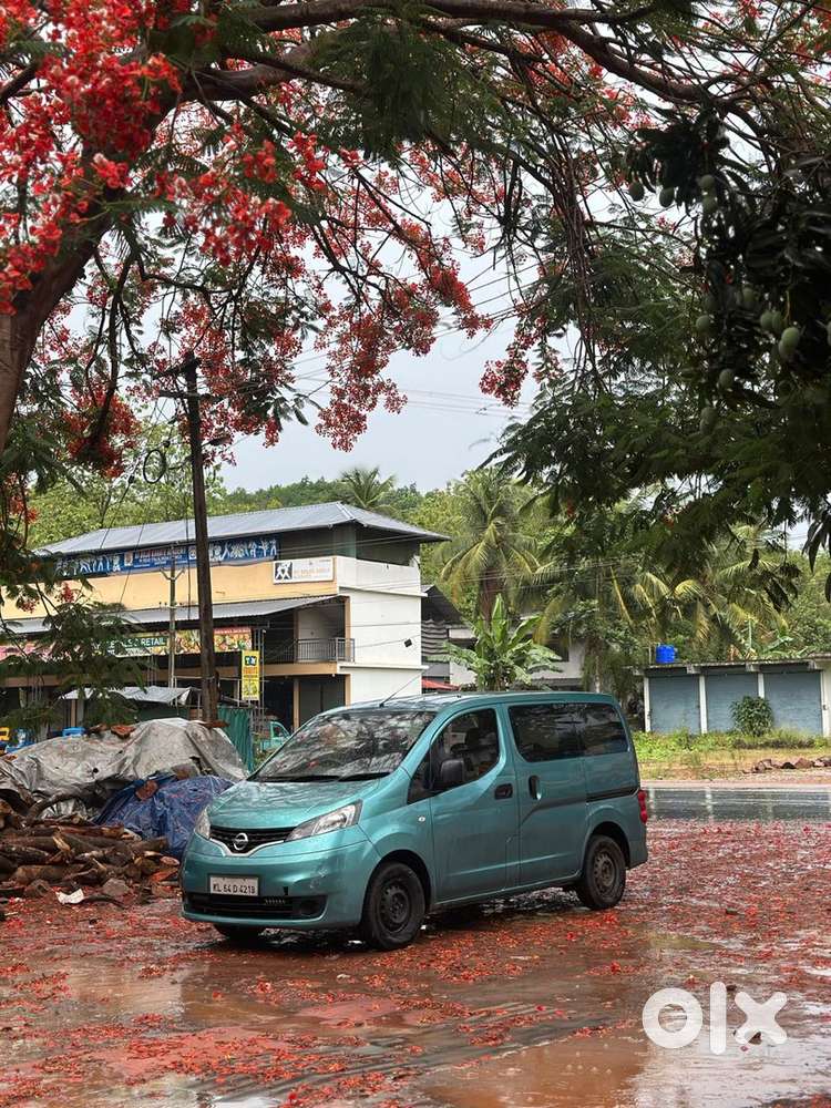 Nissan Evalia 2013