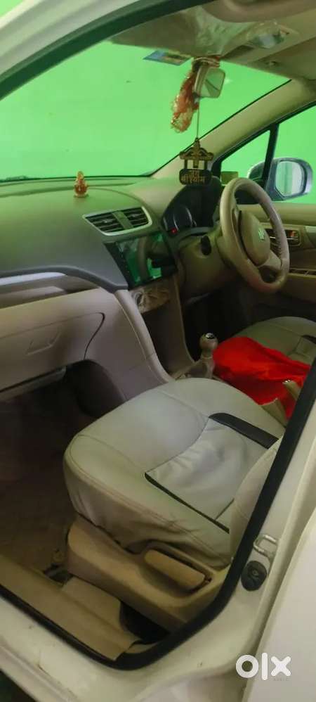 Maruti Suzuki Ertiga 1.5 Lxi 2015