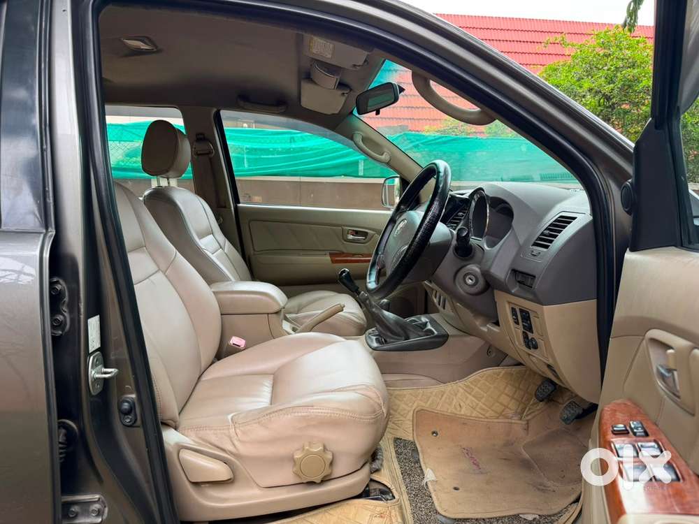Toyota Fortuner Diesel 2011
