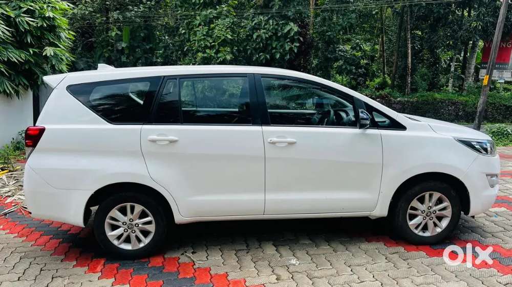 Toyota Innova Crysta 2017 Diesel Manual Model