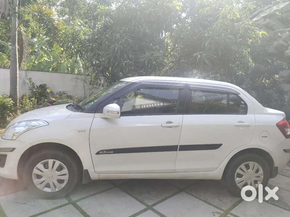 Maruti Suzuki Dzire 2012 Petrol 97500 Km Driven