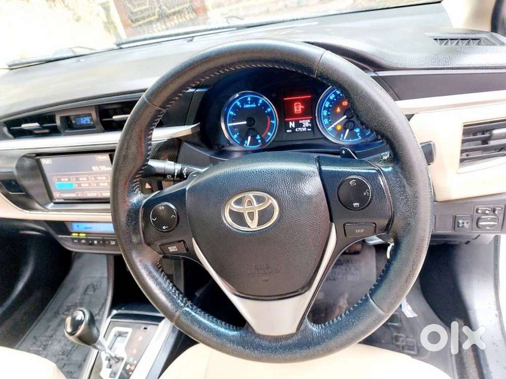 Toyota Corolla Altis G At, 2015, Petrol