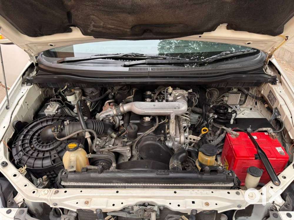 Toyota Innova 2.5 G (diesel) 7 Seater Bs Iv, 2015, Diesel