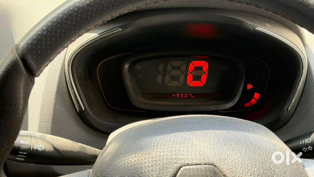 Kwid 2017 Top Model Rxt (o) Excellent Condition